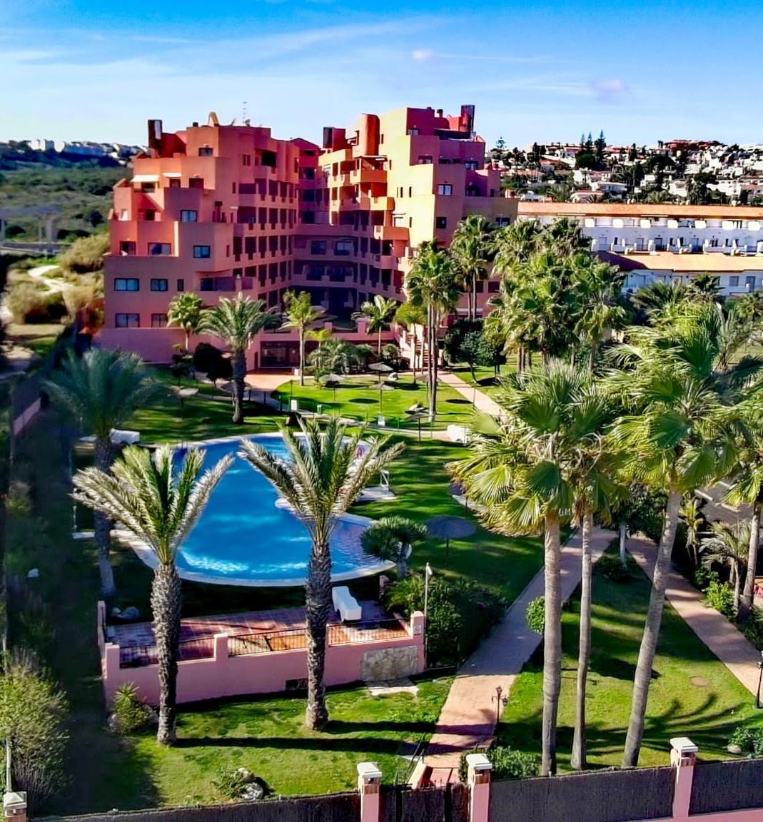 Cn-340 Suites Estepona Bagian luar foto