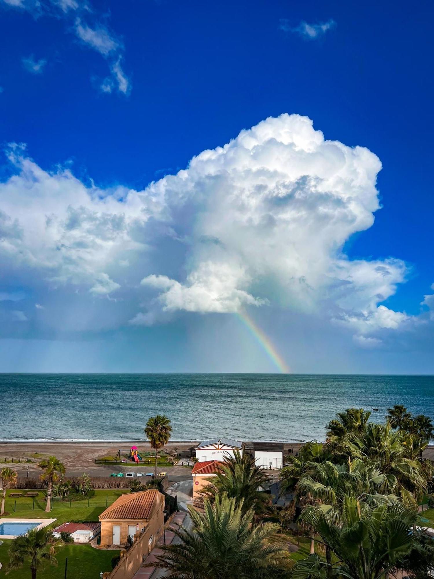 Cn-340 Suites Estepona Bagian luar foto